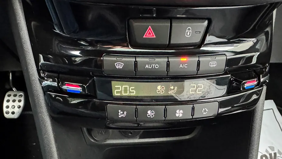 PEUGEOT 2008 2008 1.2 Pure Tech Crossway S&S