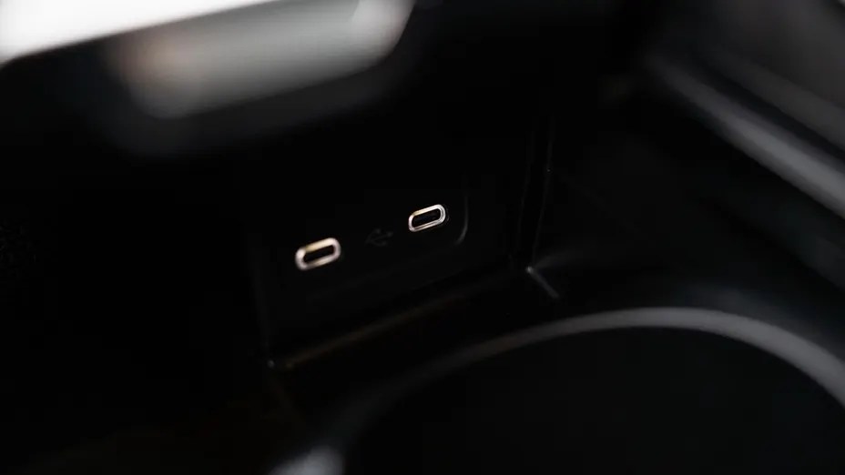 MERCEDES-BENZ C Klasa C 200 mHEV 4-Matic AMG