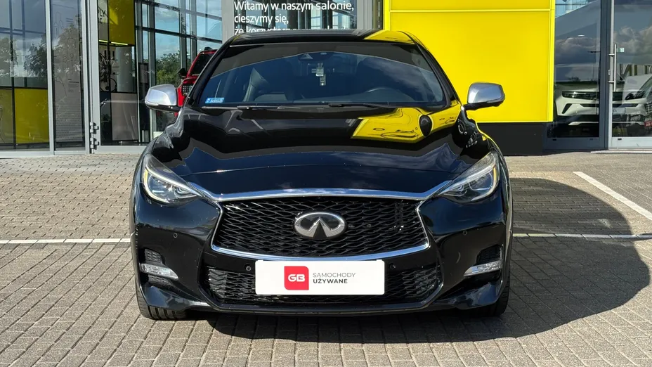INFINITI Q30 Q30 1.5d City Black Edition