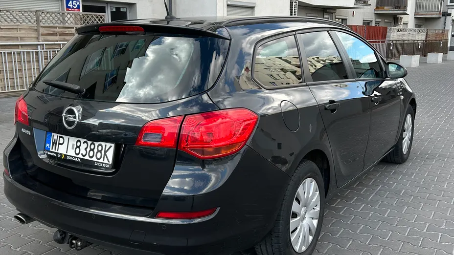OPEL Astra -
