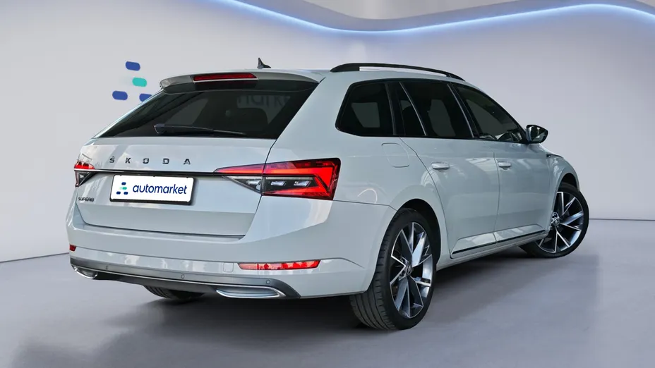 SKODA Superb Superb 2.0 TDI SCR Sportline DSG