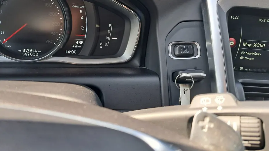 VOLVO XC60 XC60 T6 AWD Plug-In Hybrid Inscription aut