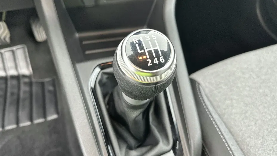 RENAULT Clio -