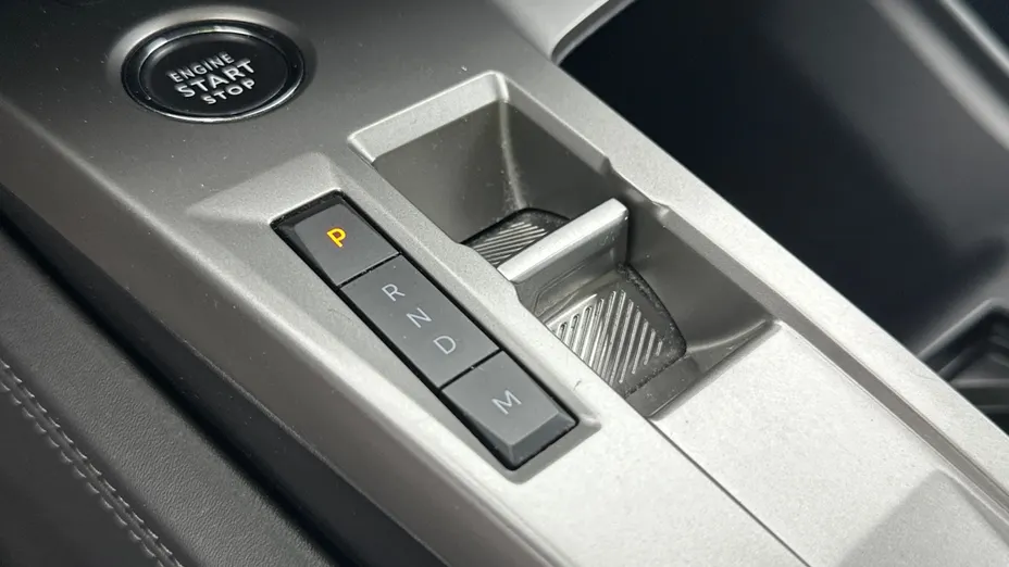 PEUGEOT 308 -