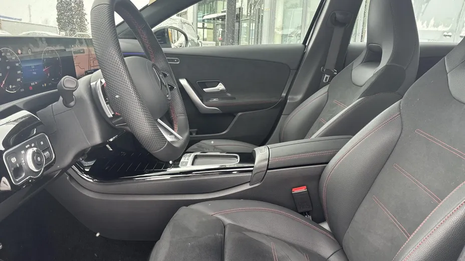 MERCEDES-BENZ A Klasa A 200 AMG Line 7G-DCT