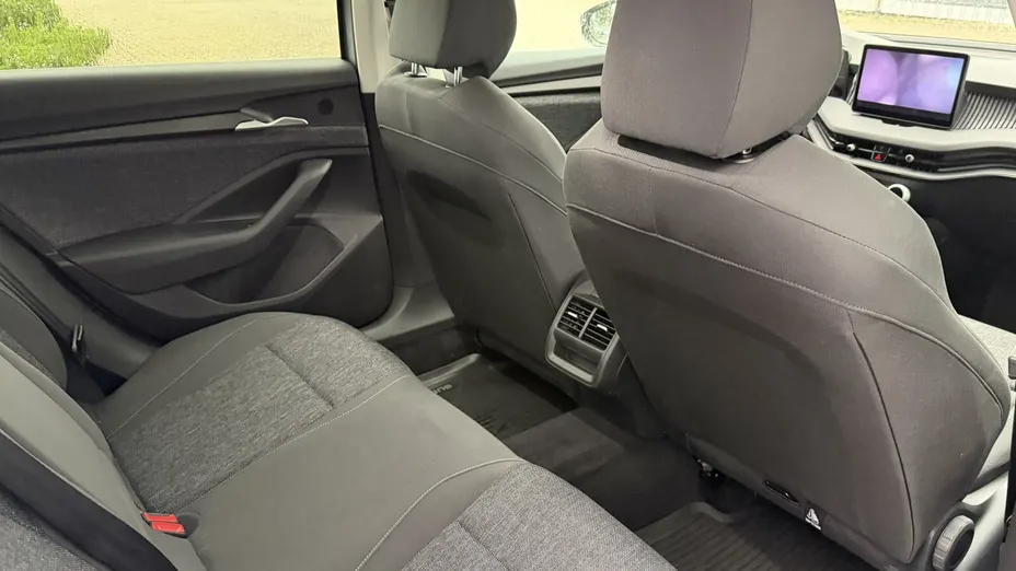 SKODA Superb Superb 2.0 TDI SCR Essence DSG