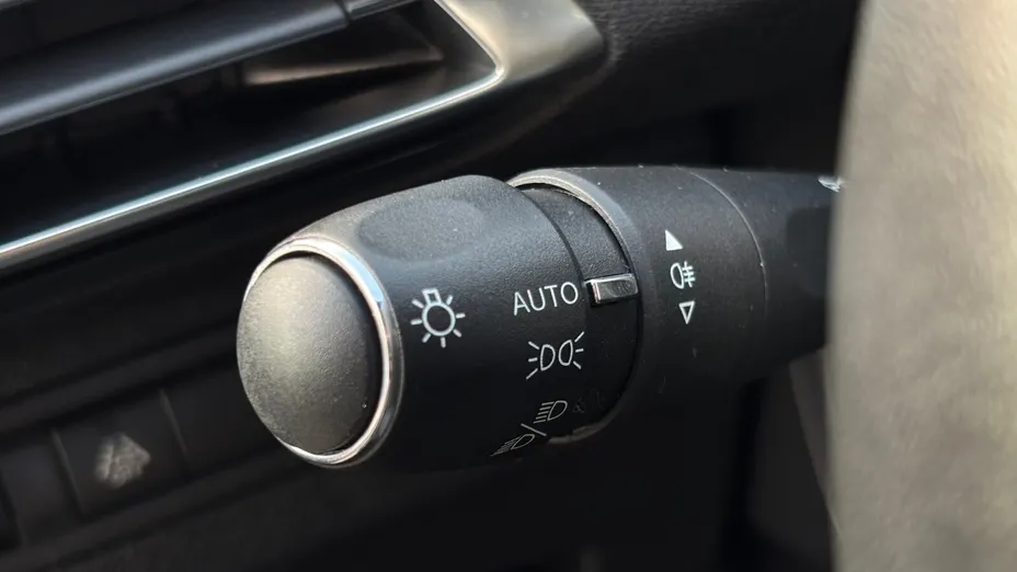 PEUGEOT 5008 5008 1.5 BlueHDi Allure Pack S&S EAT8