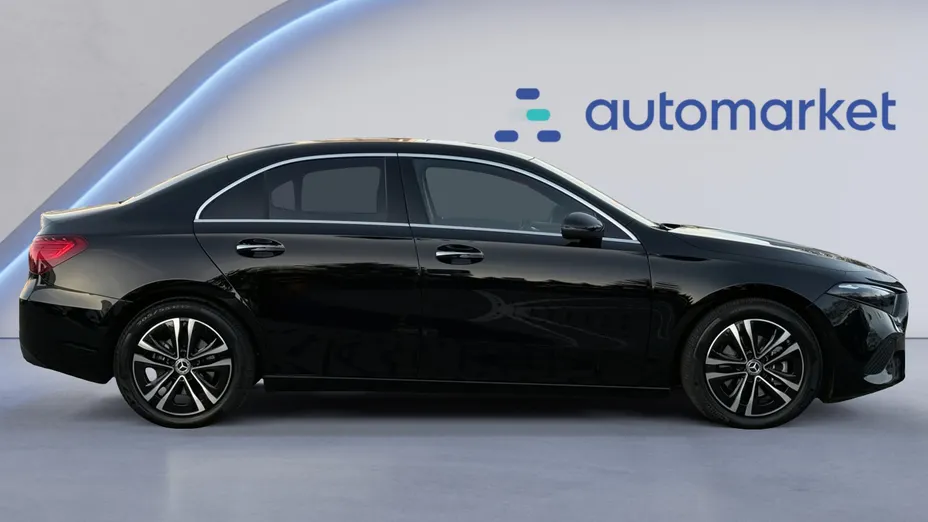 MERCEDES-BENZ A Klasa A 200 7G-DCT