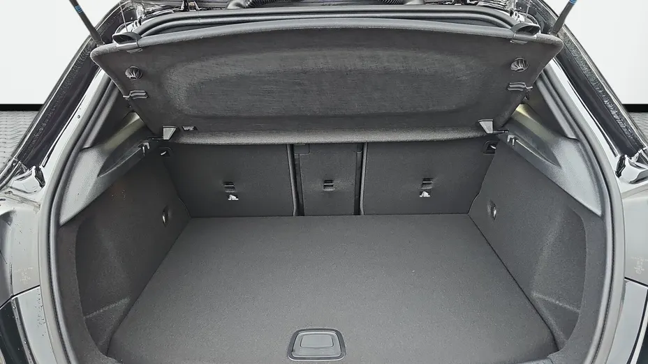 MERCEDES-BENZ A Klasa A 250 e PHEV AMG Line 8G-DCT