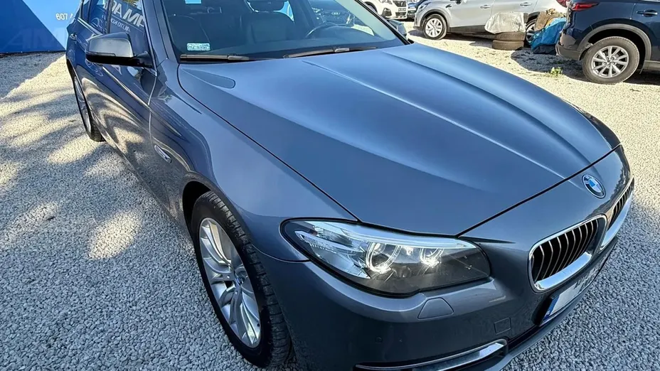 BMW Seria 5 518d Luxury Line aut