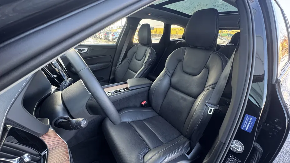 VOLVO XC60 XC60 B5 B AWD Ultimate Dark aut