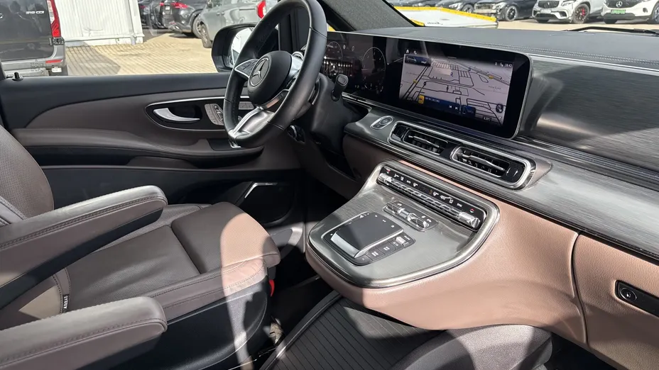 MERCEDES-BENZ V Klasa V 300 d 4-Matic 9G-Tronic Exclusive (długi)