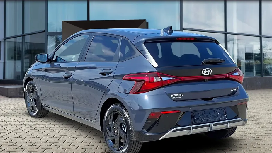 HYUNDAI i20 -