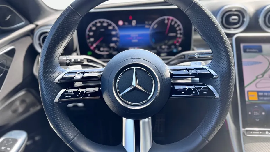 MERCEDES-BENZ C Klasa C 300 e PHEV AMG