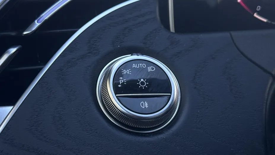 MERCEDES-BENZ E Klasa E 200 d mHEV Avantgarde 9G-Tronic