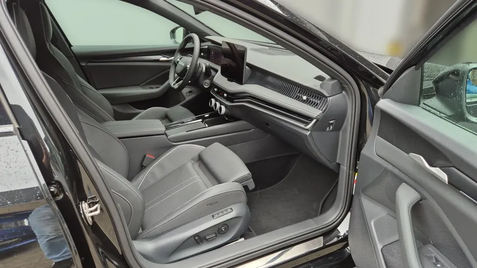 SKODA Superb Superb 2.0 TSI 4x4 Sportline DSG Nowy