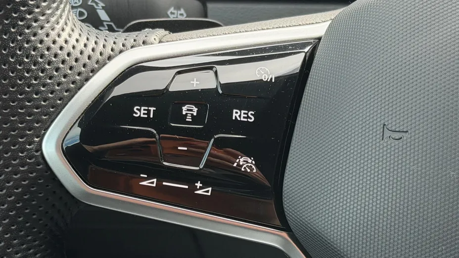 VOLKSWAGEN Arteon Arteon 2.0 TDI 4Motion R-Line DSG