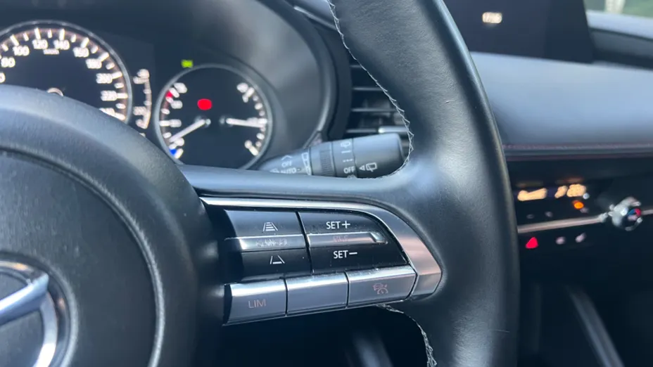 MAZDA 3 3 2.0 mHEV Homura