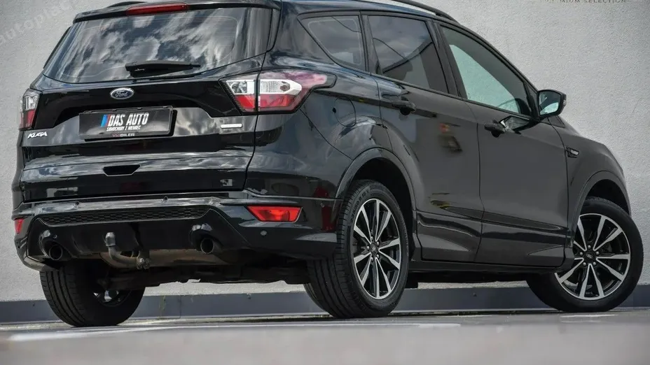 FORD Kuga -