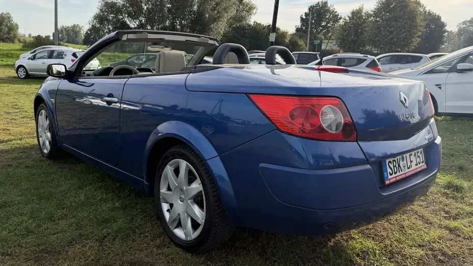 RENAULT Megane -