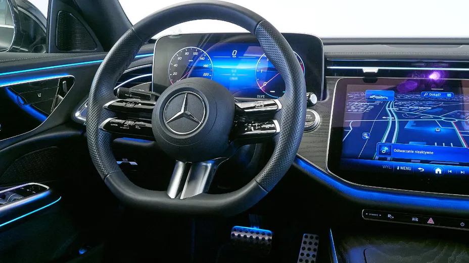 MERCEDES-BENZ E Klasa E 220 d mHEV 4-Matic AMG 9G-Tronic