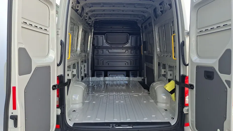 VOLKSWAGEN Crafter Crafter 35 BiTDI (11,3m3) Nowy
