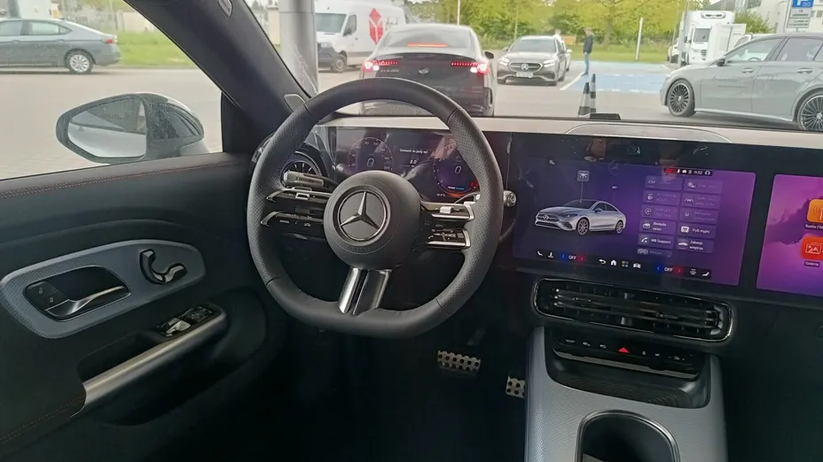 MERCEDES-BENZ CLA -
