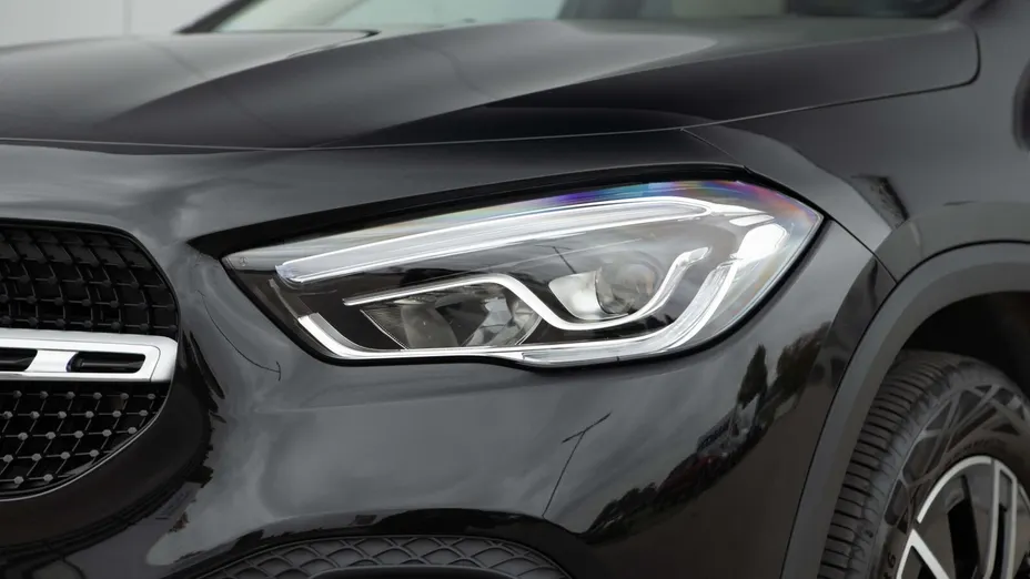 MERCEDES-BENZ GLA GLA 200 Progressive
