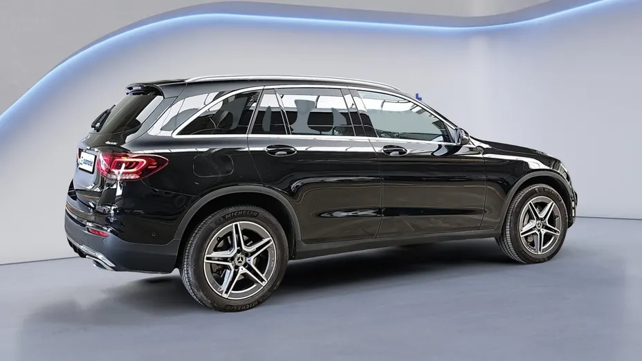 MERCEDES-BENZ GLC GLC 300 e 4-Matic