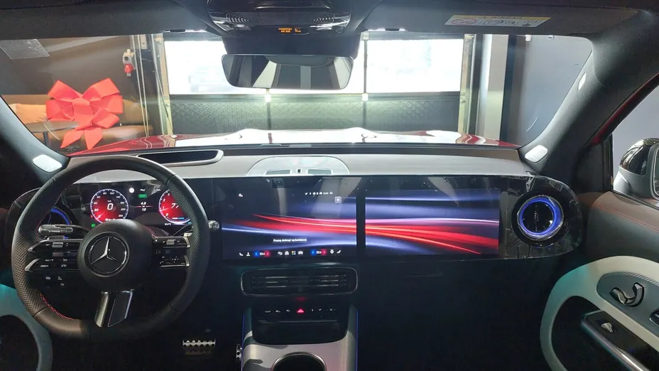 MERCEDES-BENZ GLB -