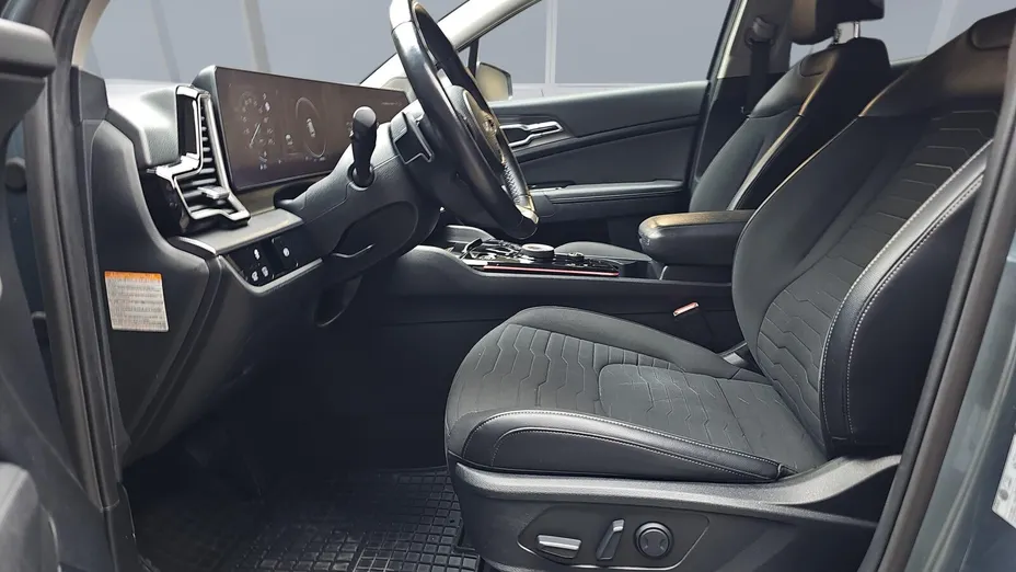 KIA Sportage Sportage 1.6 T-GDI HEV Business Line 4WD aut