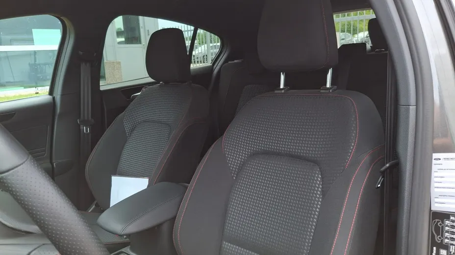 FORD Focus Focus 1.0 EcoBoost mHEV ST-Line Design aut
