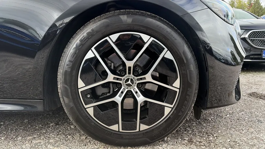 MERCEDES-BENZ E Klasa E 220 d mHEV 4-Matic Avantgarde 9G-Tronic