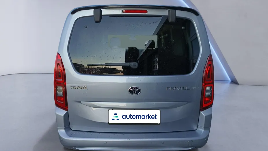 TOYOTA Proace City Proace City 1.5 D-4D Long 2,4t Comfort Aut.