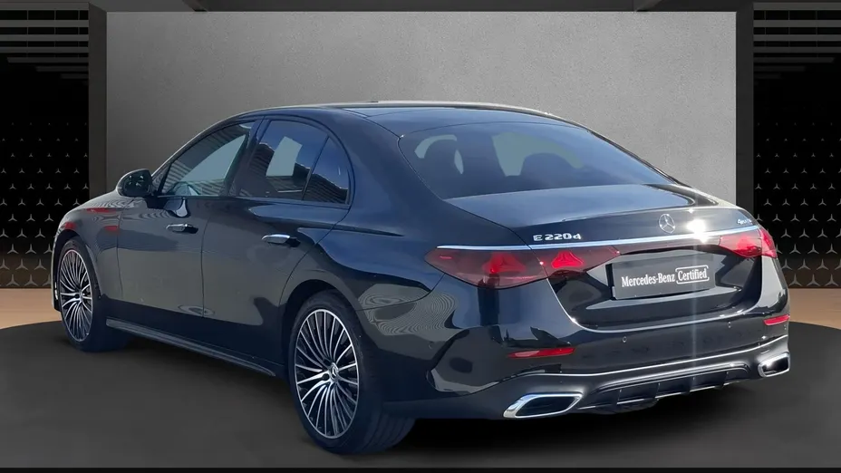 MERCEDES-BENZ E Klasa E 220 d mHEV 4-Matic AMG 9G-Tronic