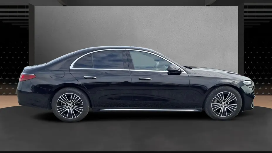 MERCEDES-BENZ E Klasa E 220 d mHEV 4-Matic Exclusive 9G-Tronic