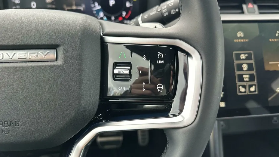 LAND ROVER Discovery Sport Discovery Sport 2.0 P200 mHEV Dynamic SE aut