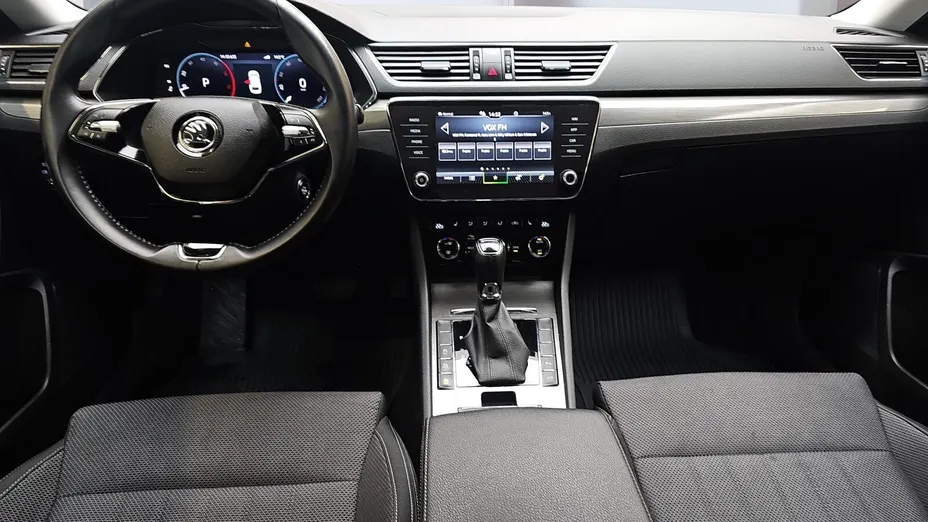 SKODA Superb Superb 2.0 TDI SCR Style DSG