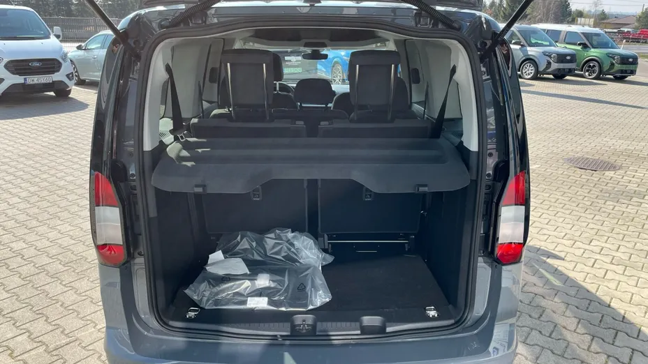 FORD Tourneo Connect Tourneo Connect 2.0 EcoBlue Titanium aut Nowy