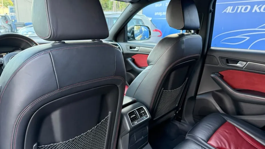 AUDI SQ5 -
