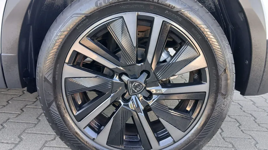 PEUGEOT 2008 2008 PureTech 130 GT S&S EAT8