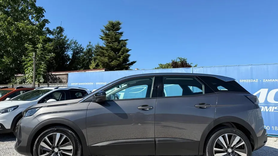 PEUGEOT 3008 -