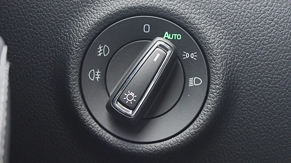 SKODA Superb Superb 2.0 TDI SCR Style DSG