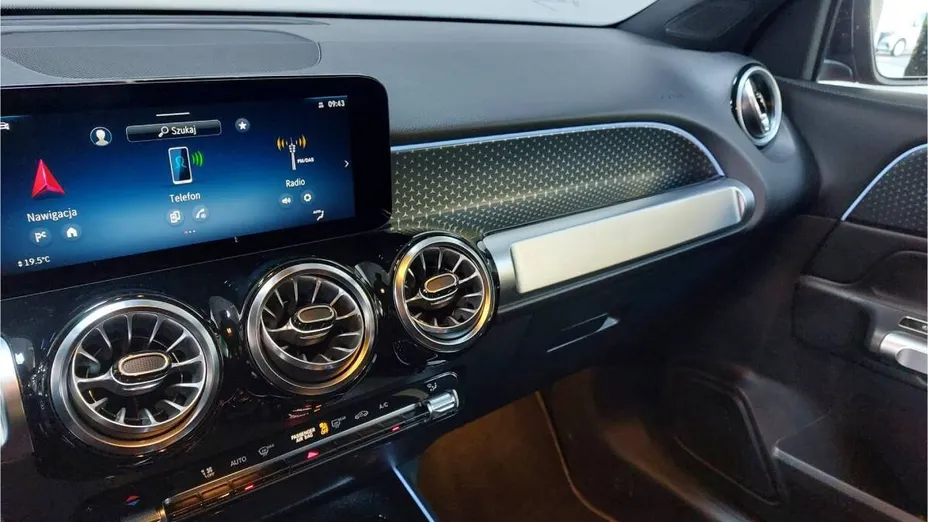 MERCEDES-BENZ GLB GLB 200 mHEV Progressive 7G-DCT