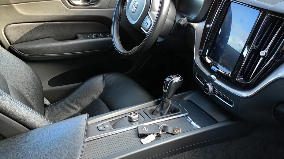 VOLVO XC60 XC60 D3 AWD Momentum