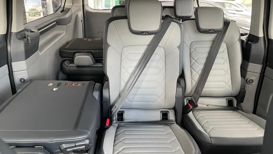 FORD Tourneo Custom Tourneo Custom 2.0 EcoBlue 320 L2 Titanium aut Nowy