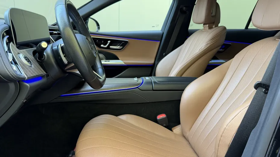 MERCEDES-BENZ E Klasa E 220 d mHEV 4-Matic AMG 9G-Tronic