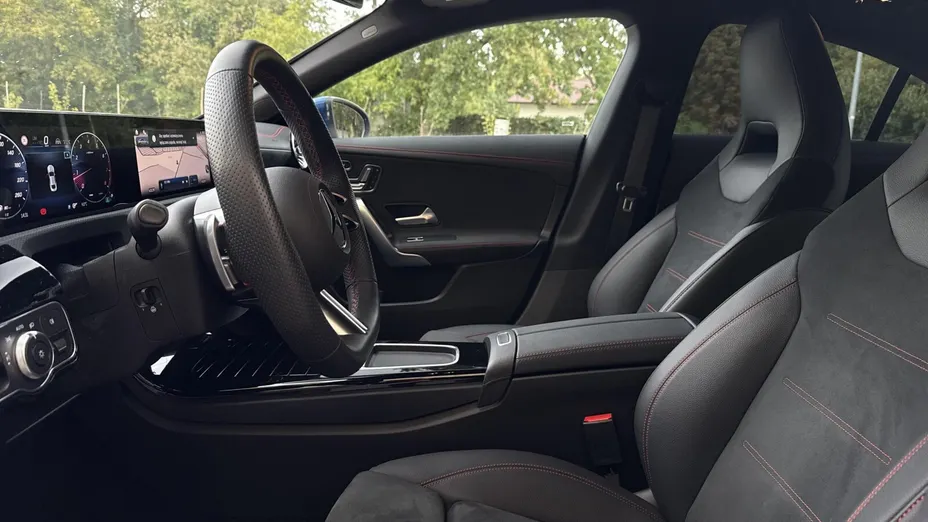 MERCEDES-BENZ CLA CLA 200 mHEV AMG Line 7G-DCT