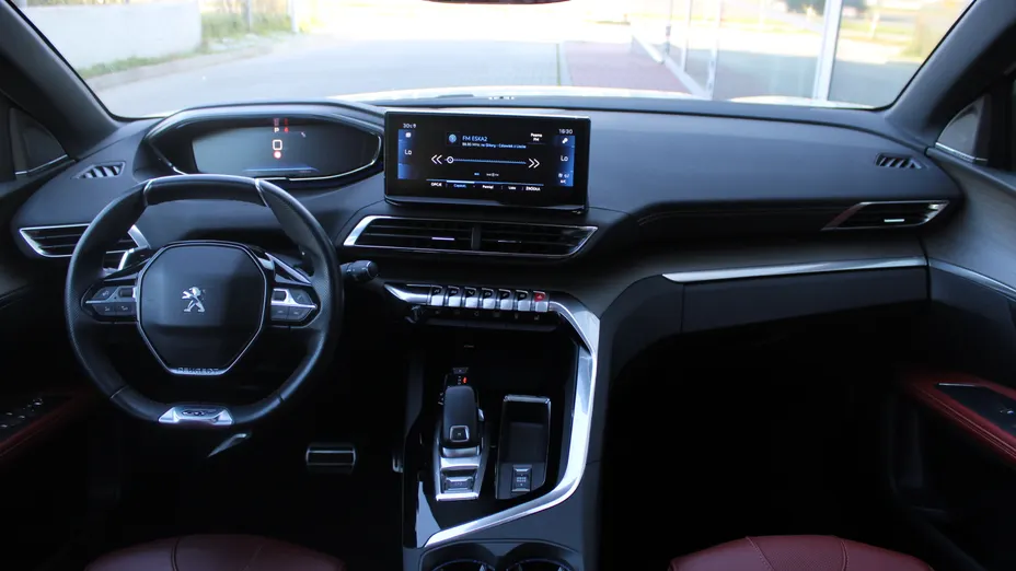 PEUGEOT 5008 5008 1.6 PureTech GT S&S EAT8