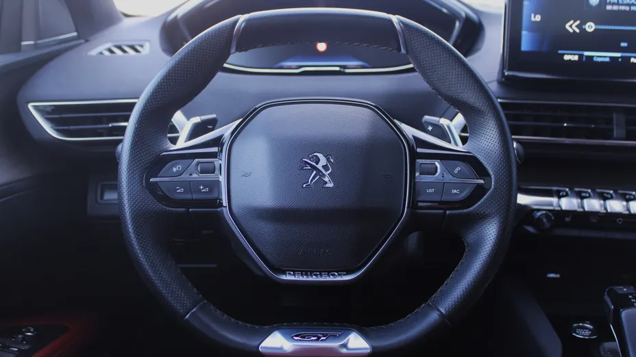 PEUGEOT 5008 5008 1.6 PureTech GT S&S EAT8
